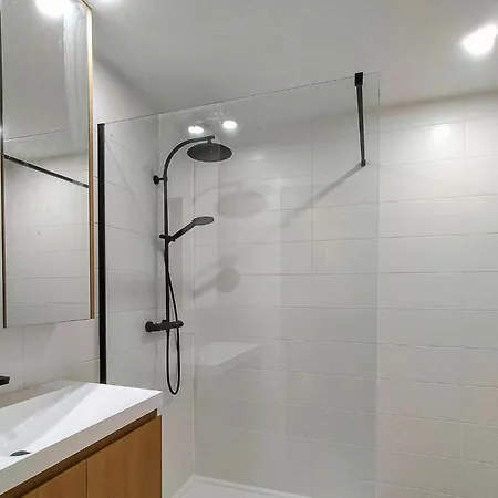 Amazing In With Wifi Apartment *